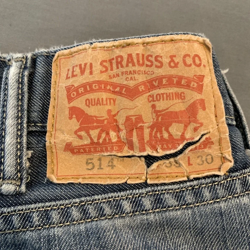 Levis 514 Jeans Mens 38x30 Blue Light Wash Regular Fit Straight Leg Denim‎ Pants